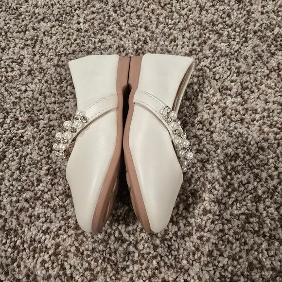Baby Girl's Tip Top Kids Ivory Beaded Rhinestone Slip On Dress Shoes | Size 4 - Picture 6 of 10